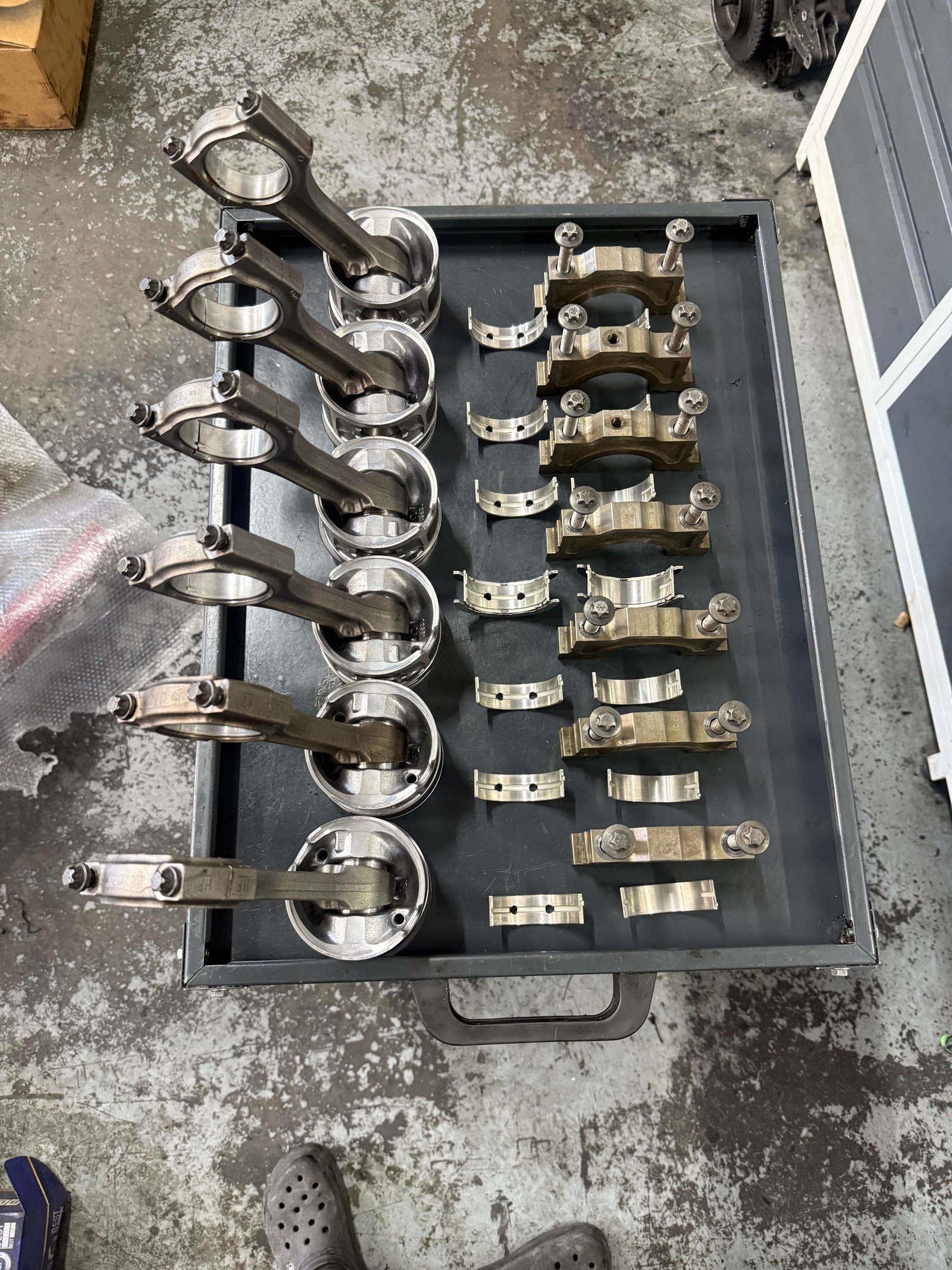 Piston ve biyel kolu işlemi